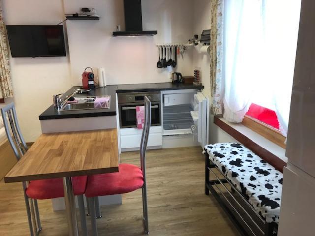 Ruhige Zimmer Im Gruenen Und Studio Im Naherholungsgebiet Sigigen Exterior foto