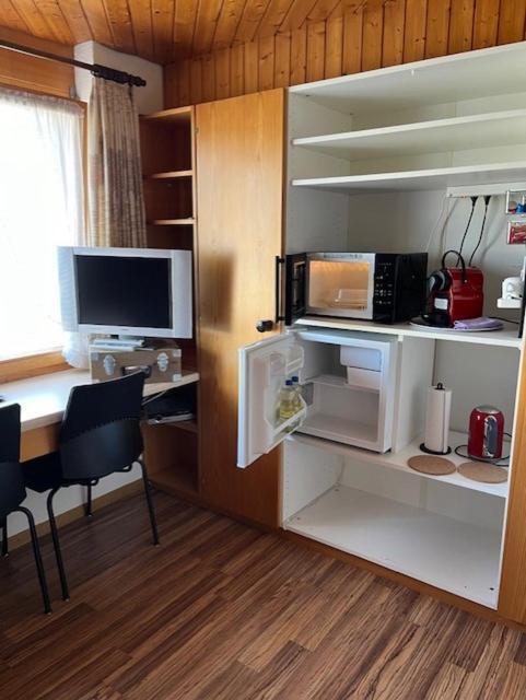 Ruhige Zimmer Im Gruenen Und Studio Im Naherholungsgebiet Sigigen Exterior foto